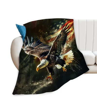 Bald Eagle Soaring Over Blanket: Patriotic Throw