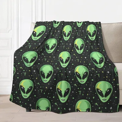 Green Alien Heads Space Blanket