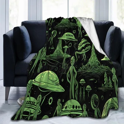 Green Alien UFO Moon Blanket for Sci-Fi Fans and Space Enthusiasts
