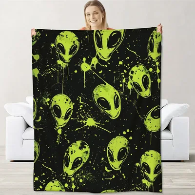 Green Alien Heads Pattern Blanket No. 2