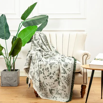 Vintage Woodland Floral Bird Blanket: Nature-Inspired Throw Design