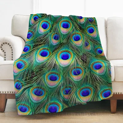 Peacock Feathers Pattern Blanket: Vibrant Iridescent Eye Spots