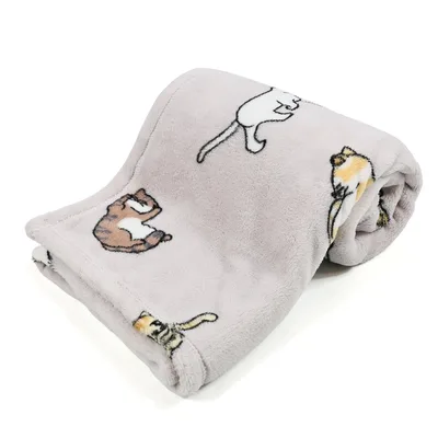 Lounging Cats Blanket for Cat-Loving Homes