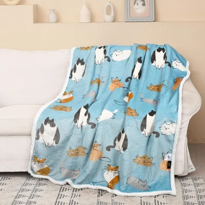Cats Print Pattern Blanket: A Feline-Themed Throw for Cat Lovers