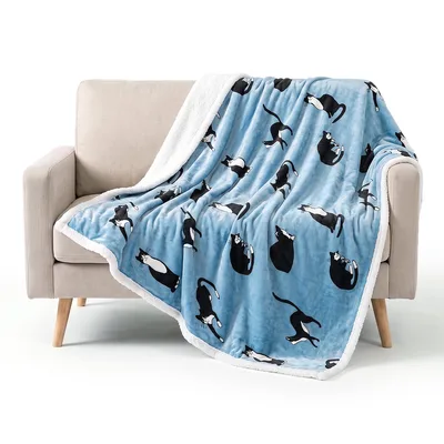 Black and White Cats Pattern Blanket: Playful Tuxedo Cat Print