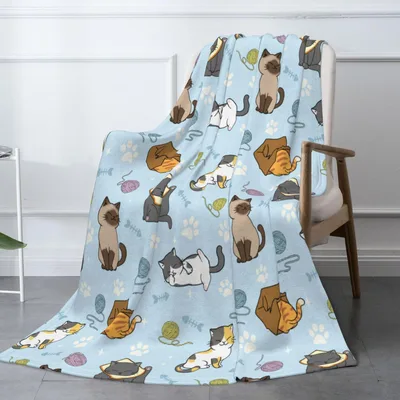 Cute Cats Pattern Blanket: Playful Feline Illustrations for Cozy Days