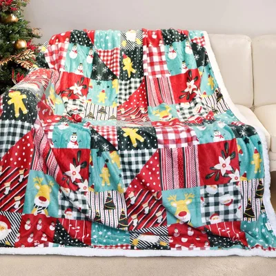Christmas Patchwork Blanket: Holiday Quilt-Style Throw