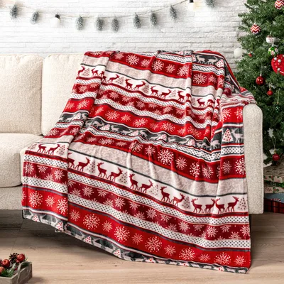 Christmas Reindeer Snowflake Pattern Blanket: Festive Holiday Design