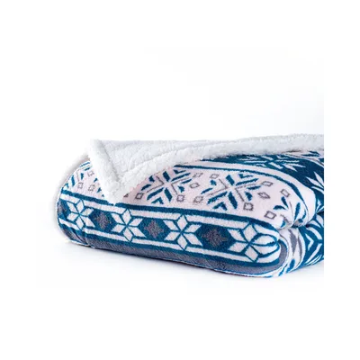 Navy Snowflake Pattern Blanket: Cozy Winter Geometric Design