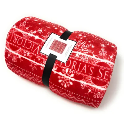 Red Snowflake Winter Pattern Blanket with Classic Holiday Print