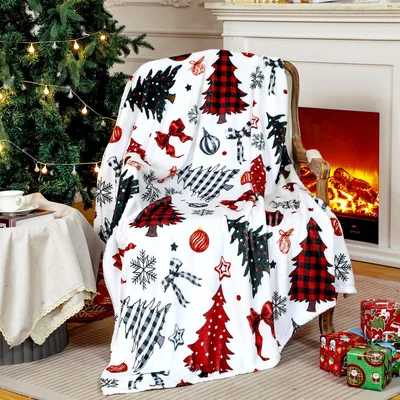 Christmas Trees and Buffalo Blanket: Holiday Plaid Design