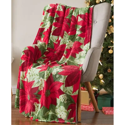 Poinsettia Christmas Pattern Blanket: Festive Floral Holiday Design