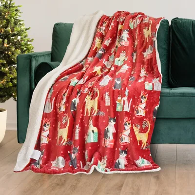 Christmas Animals Pattern Blanket: Feline Holiday Fun for Cat Lovers