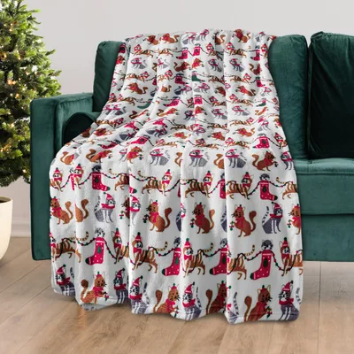 White Christmas Cats Pattern Blanket: Feline Holiday Cheer