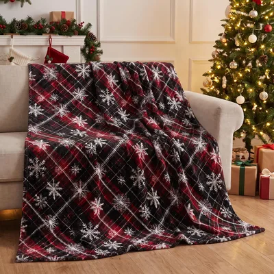 Christmas Plaid Snowflake Pattern Blanket: Cozy Holiday Design