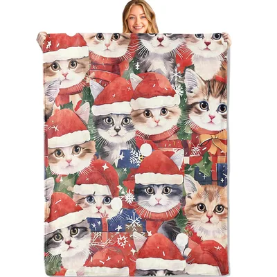 Christmas Cats in Santa Hats Pattern Blanket for Holiday Lovers