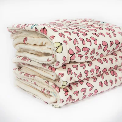 Pink Hearts Pattern Blanket: Hand-Drawn Heart Print for Cozy Days