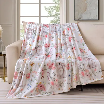 Pink Flowers Floral Pattern Blanket: Bunny and Rose Design