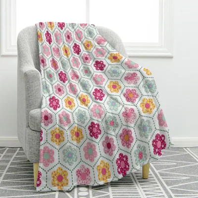Hexagon Patchwork Floral Pattern Blanket features retro
