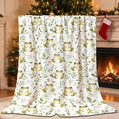 Watercolor Frogs Among Green Blanket: Cute Frog Pattern Throw