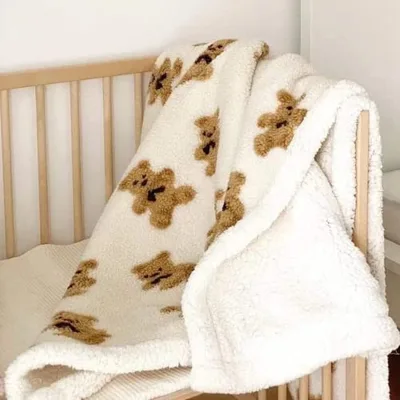 Teddy Bear Pattern Blanket: Soft Bears for Cozy Naps and Cuddles