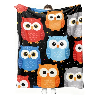 Colorful Cartoon Owls Blanket: Cozy Owl Print
