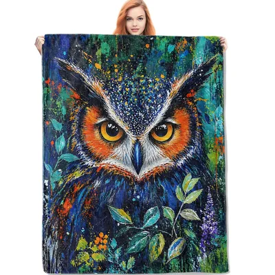 Painted Owl Blanket: Bold Wildlife Art for Cozy Nights