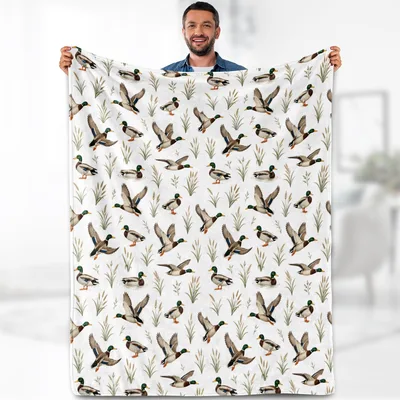 Flying Mallard Ducks Pattern Blanket: Realistic Wildlife Art