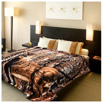Mink Blanket Deer Pattern Plush Design for Nature Lovers