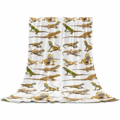Lizard Pattern on White Blanket for Reptile Enthusiasts