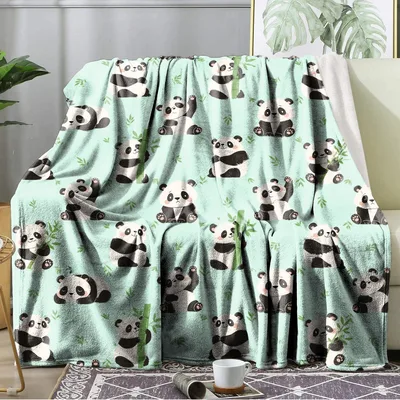 Cute Panda Pattern Blanket: Soft Fleece Throw with Bamboo Bears