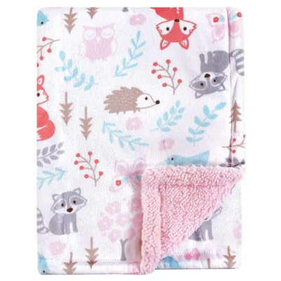 Woodland Animals and Florals Blanket: A Soft Forest Scene for Kids
