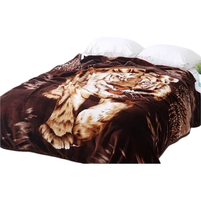 Tiger Face Print Blanket: Bold Big Cat Art for Your Bed