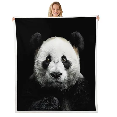 Giant Panda Face Portrait Blanket: Realistic Black and White Design