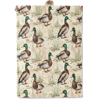 Mallard Duck Pattern Blanket: Waterfowl Illustration for Nature Lovers