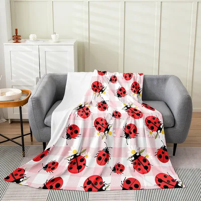 Ladybug Pattern on Pink Blanket: Cute Daisies and Plaid Design