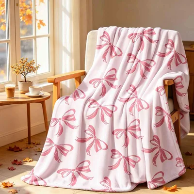 Pink Bow Pattern Blanket: A Soft Fleece Throw for Girls and Women