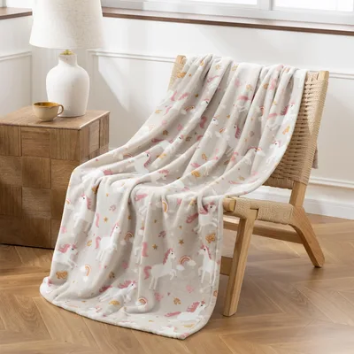 Unicorns and Rainbows Pattern Blanket for Cozy Days