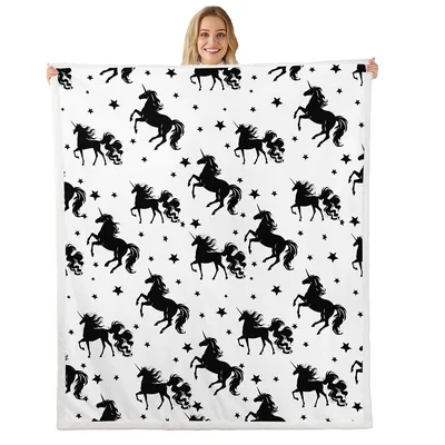 Black Unicorns Starry Pattern Blanket: Rearing Silhouettes and Stars