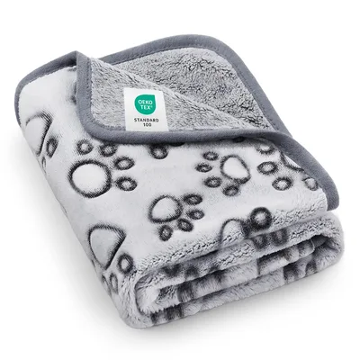 Paw Print Dog Pattern Blanket: Soft Fleece and Sherpa Throw