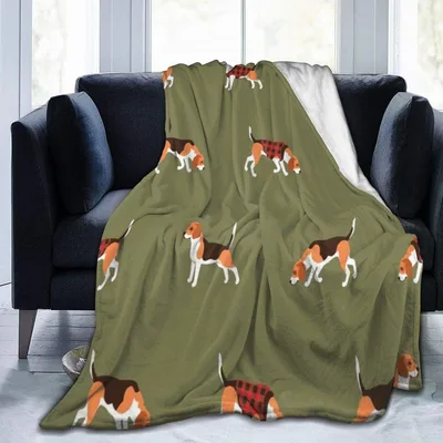 Beagle Dogs Pattern Blanket: Hound Illustrations on Olive