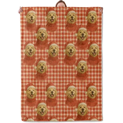 Golden Retriever Christmas Pattern Blanket: Festive Santa Hat Design