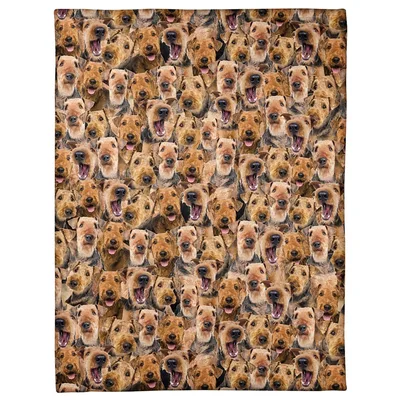 Airedale Terrier Full Face Blanket: Airedale Dog Pattern Fleece Throw
