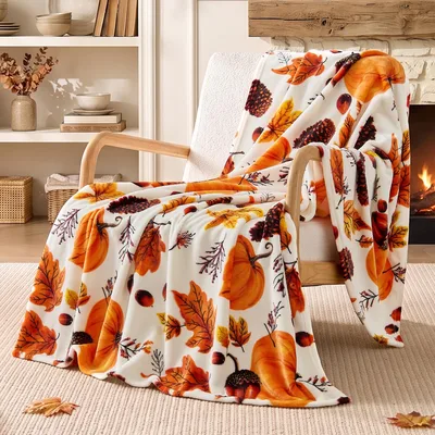 Fall Leaves Blanket: Pumpkins and Autumn Foliage Throw