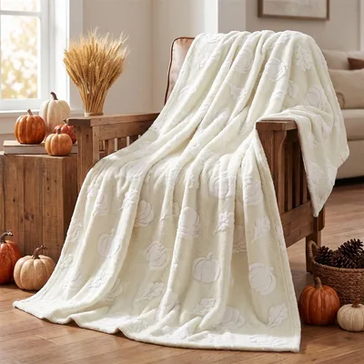 Beige Pumpkin Leaves Pattern Blanket: 3D Textured Fall Decor