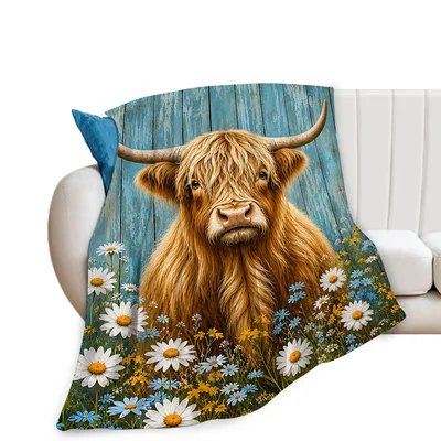 Highland Cow Daisies Blanket: Fluffy Farm Animal Artwork