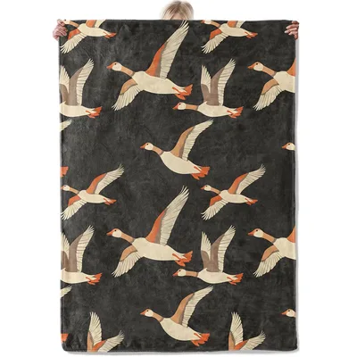 Flying Geese Pattern Blanket: Flying Birds on Dark Background