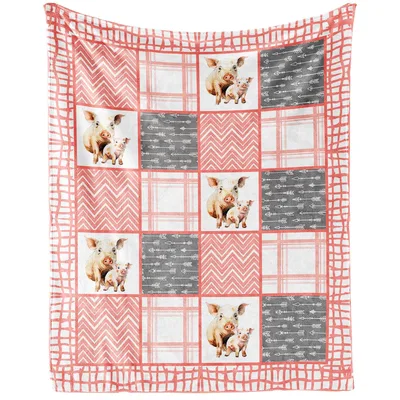 Pink Pig Patchwork Pattern Blanket: Quilt-Style Farm Animal Design