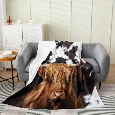 Highland Cow Face Print Blanket: Fluffy Cattle Art for Farm Lovers