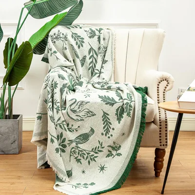 Woodland Leaves Pattern Blanket: Vintage Floral and Bird Design